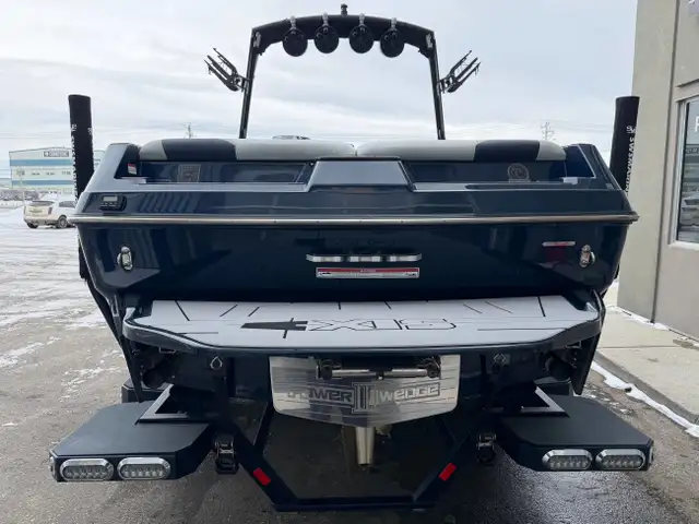 2020 Axis T23 in Powerboats & Motorboats in Saskatoon - Image 6
