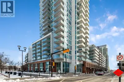 Welcome to the 21st floor of Evolution, where elevated living meets modern design in the heart of th...