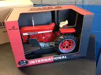 1/8 Scale Large Tractor Die Cast