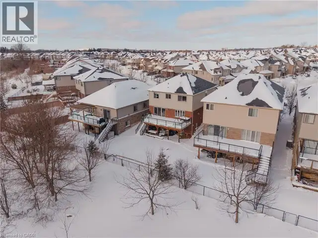 23 DOON CREEK Street Kitchener, Ontario in Houses for Sale in Kitchener / Waterloo - Image 39