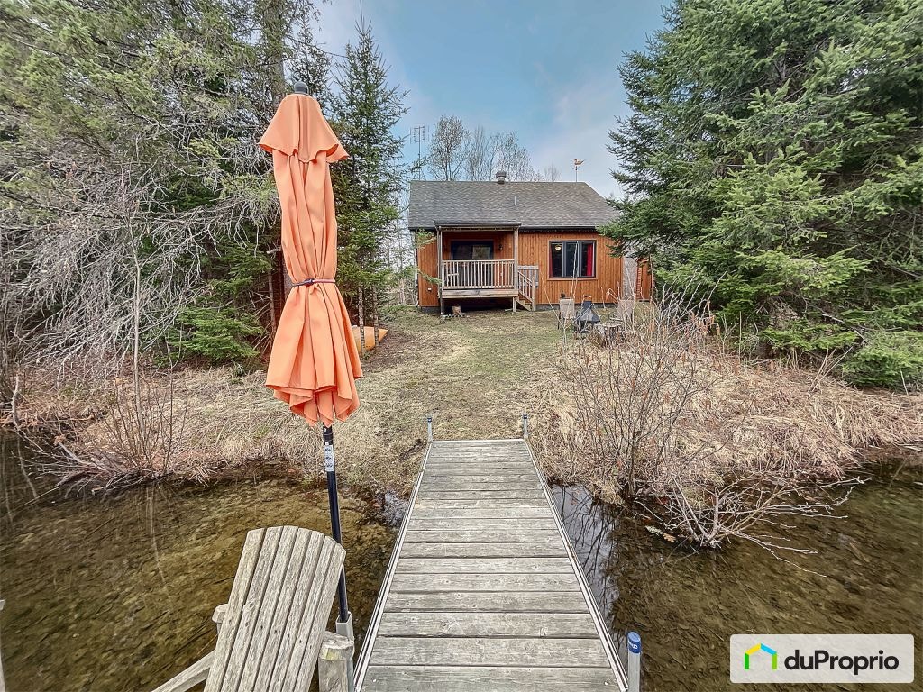 $398,000 - Cottage for sale in St-Michel-de-Wentworth — photo 1