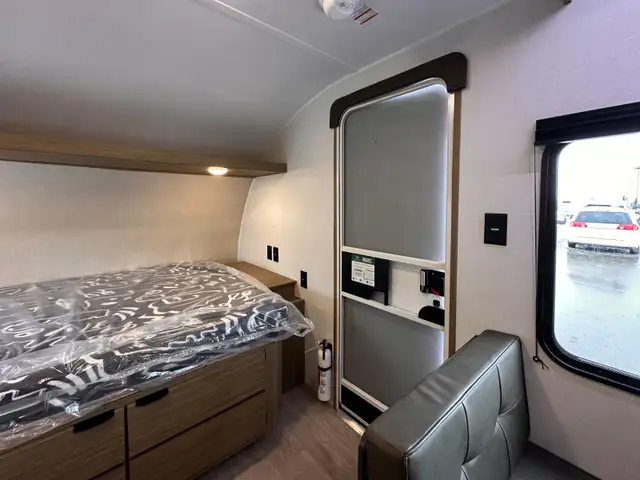2026 WILDWOOD 135ICE in Travel Trailers & Campers in St. Albert - Image 12