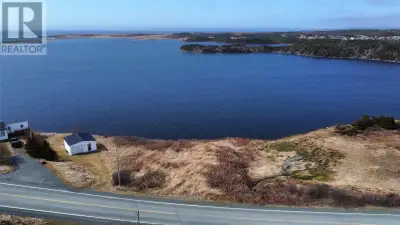 If your dream is to build a home or cabin within 1.5 hours from the city with breathtaking water vie...