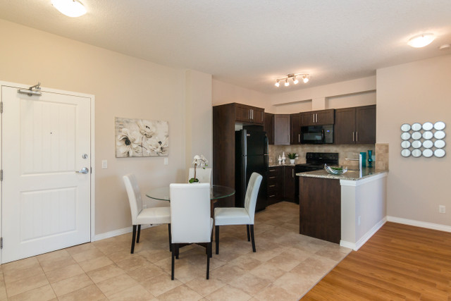 Stunning 1 bedroom suites Beacon Heights! dans Locations longue durée  à Calgary - Image 4