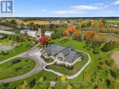 Welcome to your exquisite 48-acre country estate with over 1,900ft of waterfront. Design, function,...