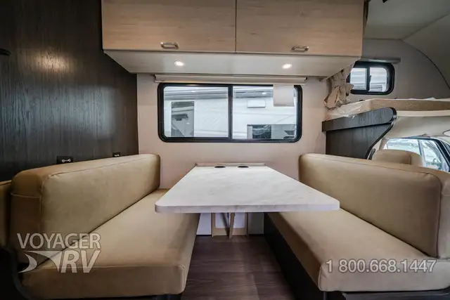 2027 Winnebago Sunflyer 22RS in Travel Trailers & Campers in Kelowna - Image 28