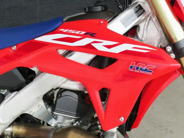 2023 Honda CRF450R Special Edition in Dirt Bikes & Motocross in Cambridge - Image 17