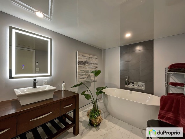 $394,700 - Bungalow for sale in Leclercville — photo 2
