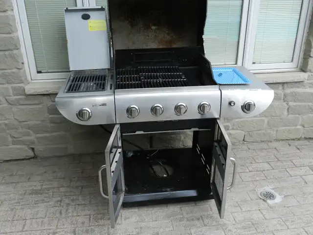PROPANE STAINLESS STEEL BBQ FOR SALE63007359245059121