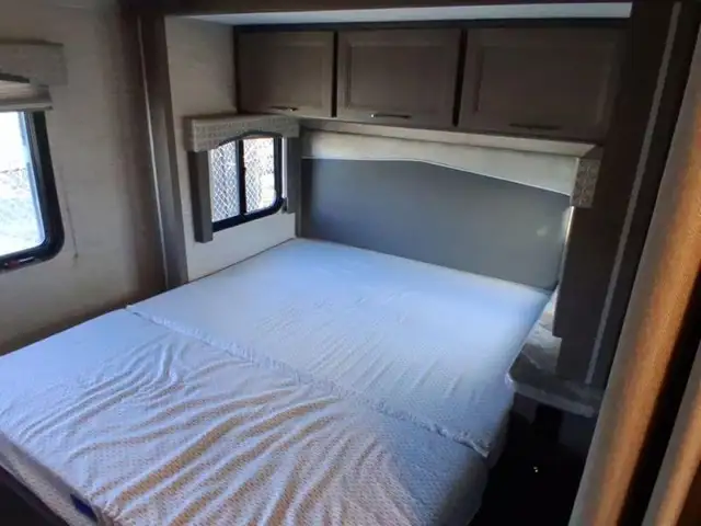2023 Thor Motor Coach Chateau 22B in RVs & Motorhomes in Kelowna - Image 10