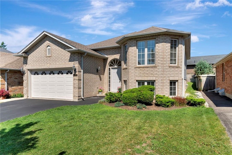 189 OLIVETREE Road Brantford, Ontario Houses for Sale Brantford