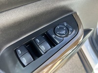 **WE WILL BEAT ANY DEALER IN THE CITY** Awards: * IIHS Canada Top Safety Pick with optional front cr... (image 5)
