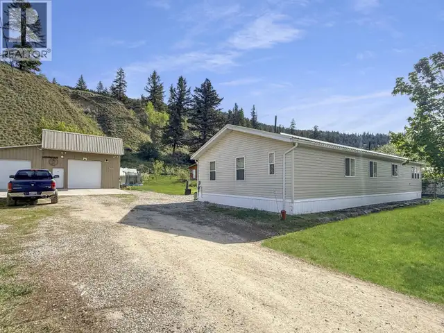 1431 SODA CREEK TOWNSITE ROAD Williams Lake, British Columbia in Houses for Sale in Williams Lake - Image 2