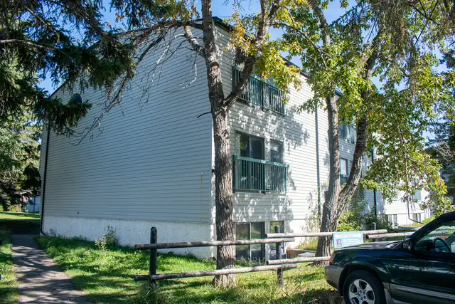 Cochrane Apartment For Rent | Cochrane House Apartments