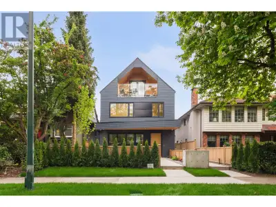 Welcome to this stunning 3 bed, 2.5 bath designer duplex in the heart of Kitsilano. Thoughtfully cra...