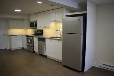 2 Bdm Basement Apt, Pkg, Glen Cairn, Kanata, Sept 1