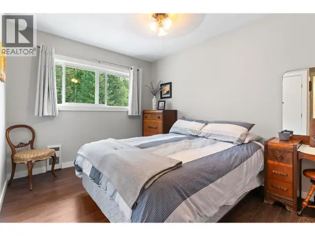 1750 Highway 23 South Highway S Revelstoke, British Columbia in Houses for Sale in Revelstoke - Image 24