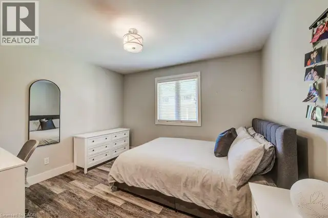 345 OLD STONE Road Waterloo, Ontario in Houses for Sale in Kitchener / Waterloo - Image 15