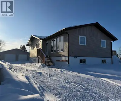 What a great opportunity to own a move-in ready home just off of La Ronge Avenue with a view of Lac...