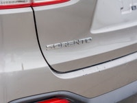 Check out this 2018 Kia Sorento LX before someone takes it home! *This Kia Sorento Is Competitively... (image 9)