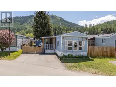Affordable 2-Bedroom Home in Mountain View – Sparwood. This well-maintained 2-bedroom, 2-bathroom ho...