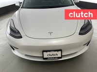 NO ACCIDENTS / CLEAN CARFAX / 1 OWNER / Brake Assist, Power Tailgate/Hatch, Auto Dimming Rearview Mi... (image 6)