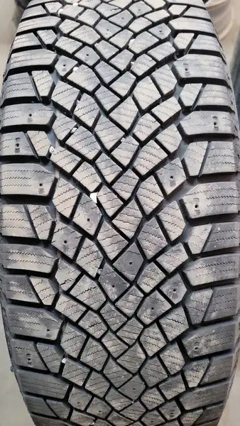 READ READ the entire ad before Contact 2 x 255/40/21 CONTINENTAL icecontact WINTER tires 95 % tread...