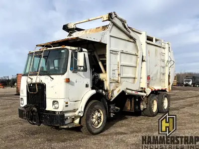 1995 WHITE GMC VOLVO Xpeditor WX Tandem Axle Front Load Refuse Waste Sanitation Garbage Collection P...
