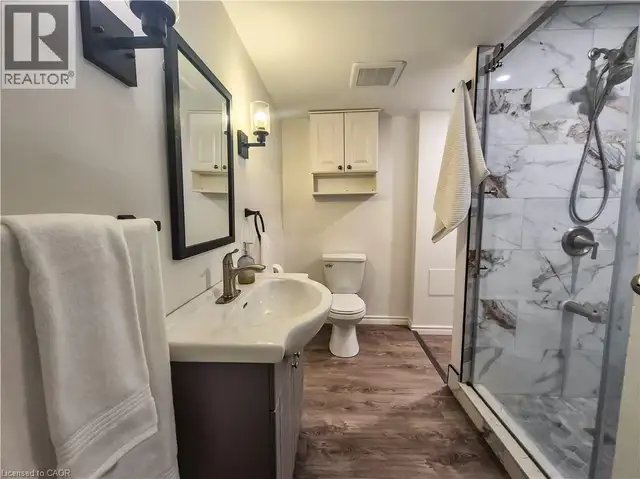 11 DUNCAIRN Avenue Kitchener, Ontario in Houses for Sale in Kitchener / Waterloo - Image 38