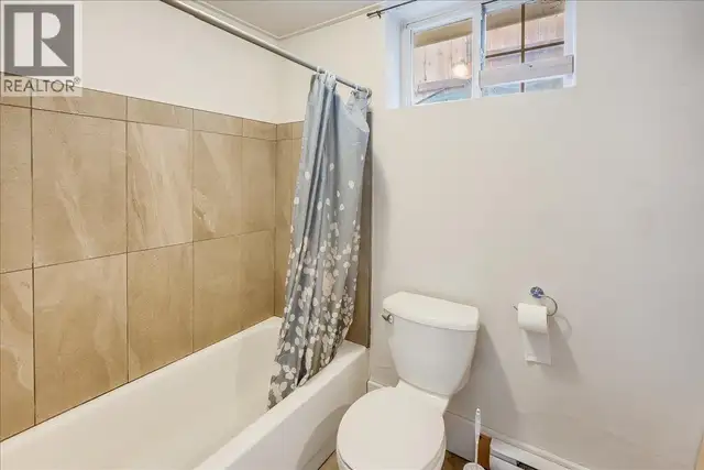 1007 Gordon Street Nelson, British Columbia in Houses for Sale in Nelson - Image 29