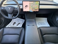 FULL SELF DRIVING CAPABILITY! ACCELERATION BOOST PACKAGE INCLUDED! DIRECT FROM TESLA CANADA ONE OWNE... (image 5)