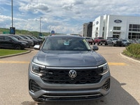 360 Camera, Navigation, Sunroof, Leather Seats, Premium Audio! This 2024 Volkswagen Atlas is for sal... (image 7)