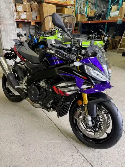 wow nouveau modèle en stock ! Rock Moto Sport Sherbrooke, Kawasaki, KTM, Cf Moto, Arctic Cat, Vespa,...