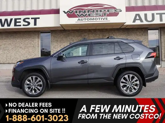 2023 Toyota RAV4 XLE, - - ONE OWNER - - PRISTINE CONDITION