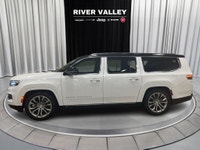 PREMIUM GROUP II, 22 SATIN-CARBON ALUMINUM WHEELS, PALERMO LEATHER-FACED BUCKET SEATS, FRONT PASSENG... (image 5)