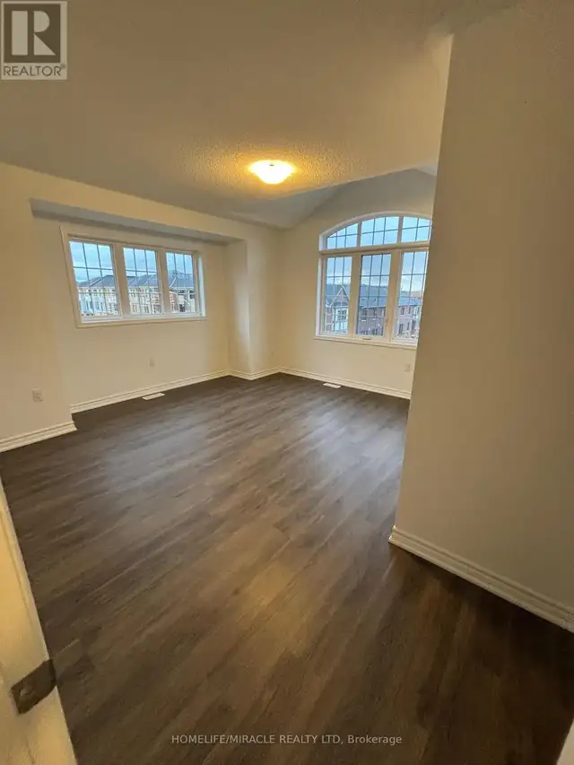 41 LOWER STREET Barrie, Ontario in Long Term Rentals in Oakville / Halton Region - Image 25