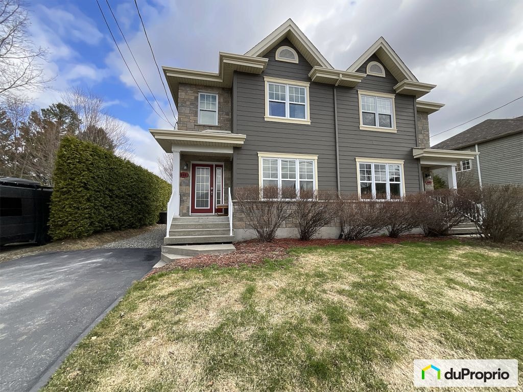 $505,000 - Semi-detached in Sherbrooke (Jacques-Cartier) — photo 1