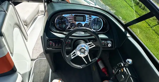 2006 MALIBU WAKESETTER 21LX in Powerboats & Motorboats in Ottawa - Image 10