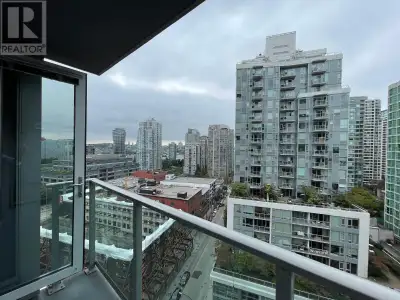 1607 233 ROBSON STREET Vancouver, British Columbia