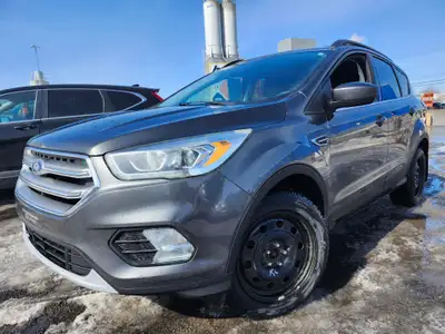 GARANTIE 1 ANS CREDIT DIRECT EN LIGNE AU WWW.AUTO-INTERNET.CA WOW 2017 FORD ESCAPE AWD AUTOMATIQUE 4...