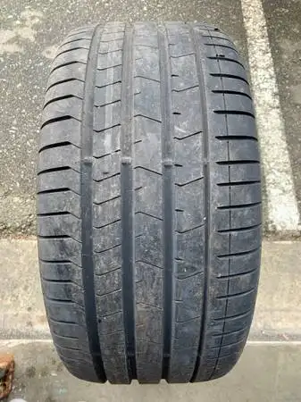 a Near New Take off Pirelli Pzero Run Flat Tire with tread almost like new (1 TIRE ONLY) size 275/30...