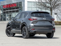 10 Speakers, 4-Wheel Disc Brakes, Alloy wheels, AppLink/Apple CarPlay and Android Auto, Auto High-be... (image 4)