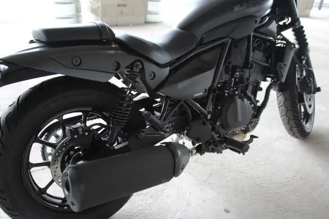 2025 Kawasaki ELIMINATOR 500 SE Motorcycle in Street, Cruisers & Choppers in Trenton - Image 6