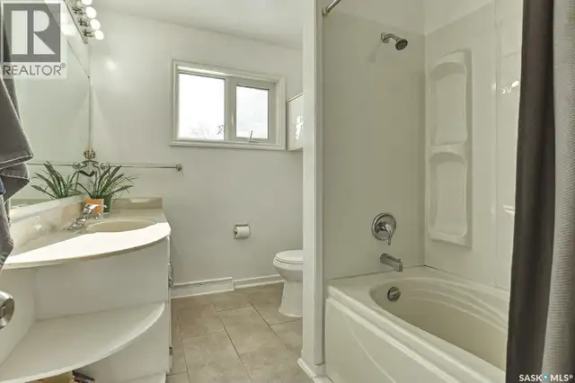 1321 Jubilee AVENUE Regina, Saskatchewan in Houses for Sale in Regina - Image 14