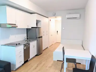 Studio unit at 1800 Simcoe St (Available NOW)
