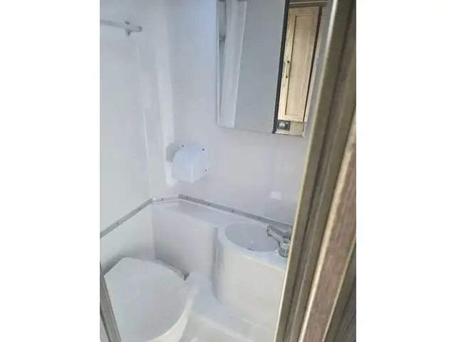 2026 Northern Lite Limited Edition 8-11EXLEWB Face-to-Face Dinet in Travel Trailers & Campers in Penticton - Image 15