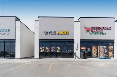 1R//Winnipeg/Business for Sale in Bridgwater, Winnipeg Excellent opportunity to own a well-establish...