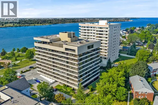 5125 RIVERSIDE DRIVE East Unit# 202 Windsor, Ontario in Houses for Sale in Windsor Region - Image 4
