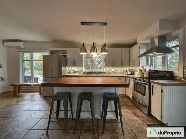 $459,900 - Duplex for sale in Chicoutimi (Chicoutimi-Nord) in Houses for Sale in Saguenay - Image 7