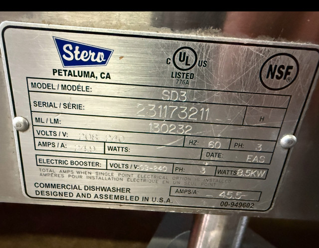 hobart stero high temp dishwasher LIKE NEW in Industrial Kitchen Supplies in Mississauga / Peel Region - Image 4